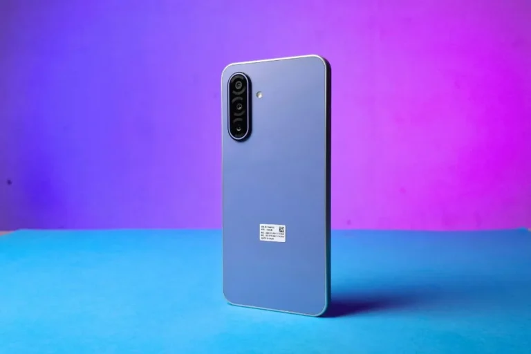 ₹14,499 में लॉन्च हुआ Samsung Galaxy F17 5G – मिलते हैं 6 साल के OS update और OIS कैमरा!